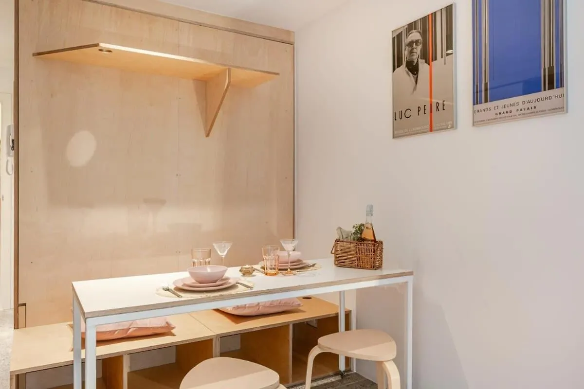 Apartment Huswell - Colorful Studio Near The Sea Ostend